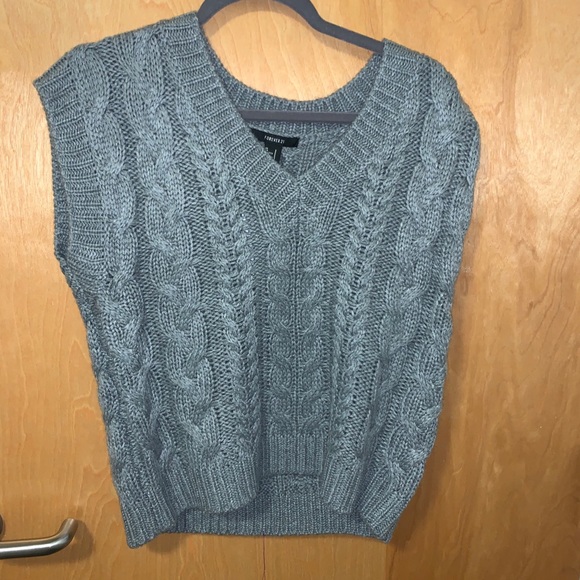 Sweater vest - Picture 1 of 3